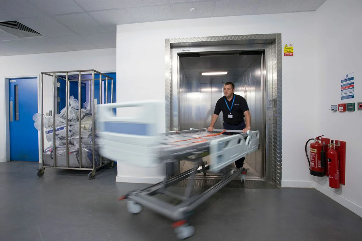 Hospital-Elevator
